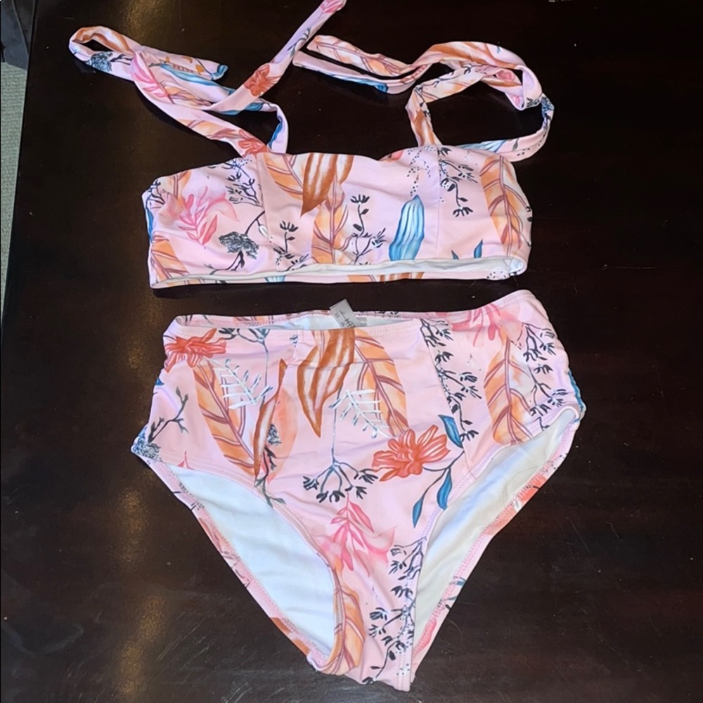 COPY - Super cute high rise swim suit